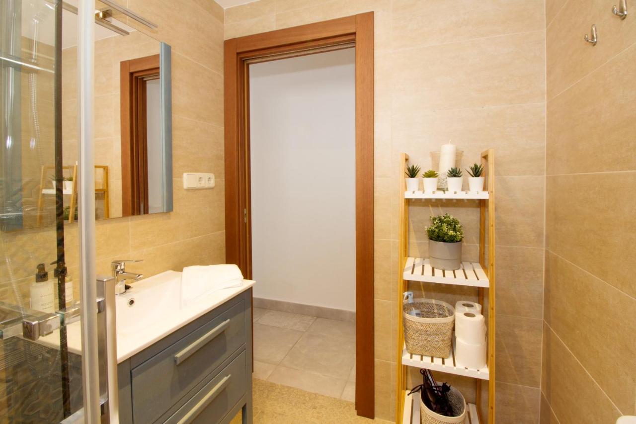Perfectly Located Beachside Apartment In Elviria Marbella Bagian luar foto