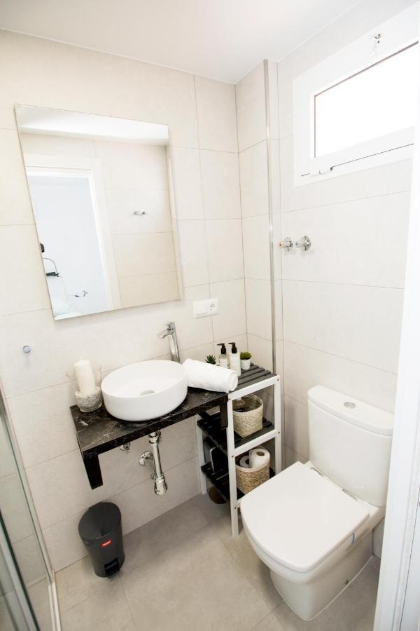Perfectly Located Beachside Apartment In Elviria Marbella Bagian luar foto